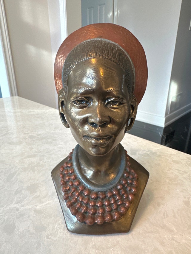 Cold-cast bronze bust "Inkehli" (Zulu Maiden) by James Tandi - photo 2