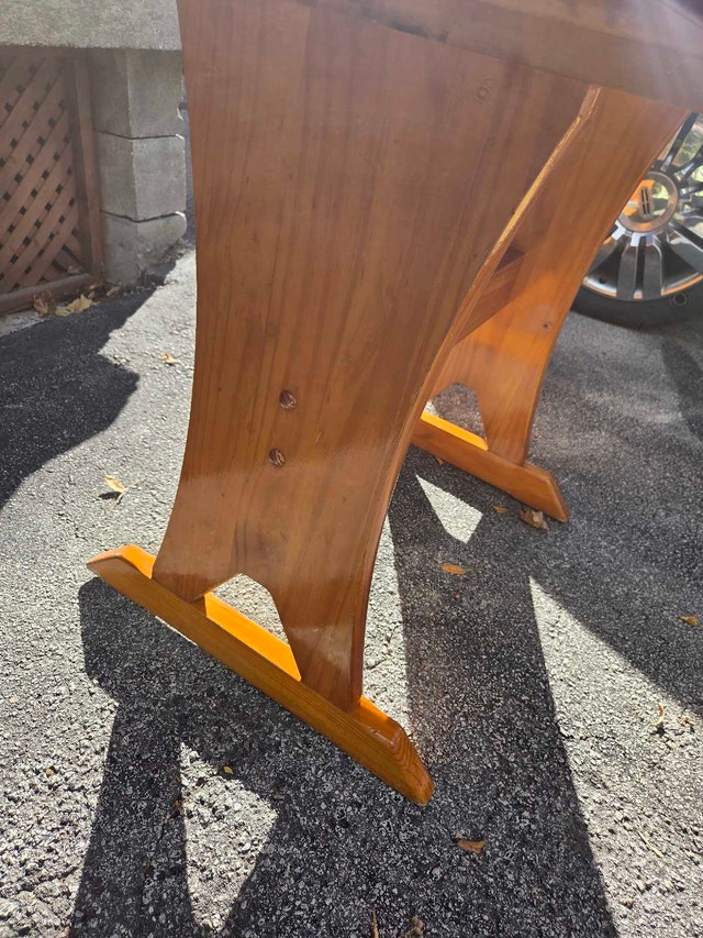 Solid pine trestle table - photo 2