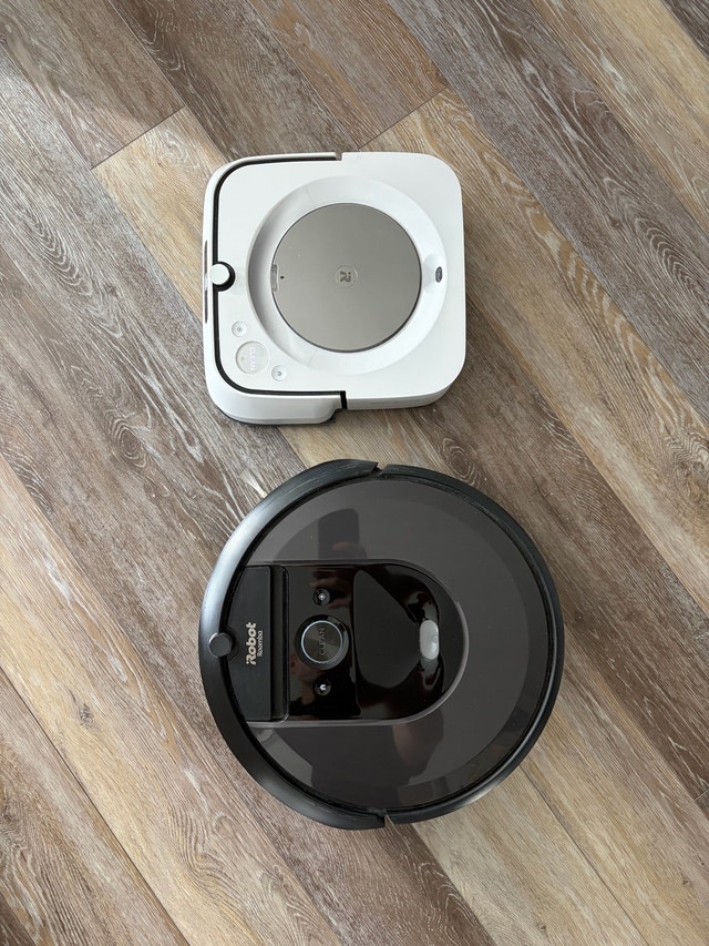 iRobot Roomba i7 Vacuum + Braava Jet m6 Robot Mop Bundle - photo 3