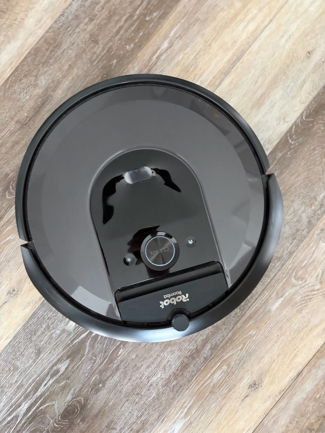iRobot Roomba i7 Vacuum + Braava Jet m6 Robot Mop Bundle - photo 5