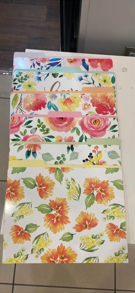 Aesthetic Floral & Pastel File Folders - 12 Pack - photo 3
