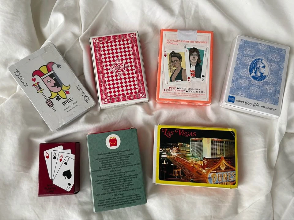 Assorted Playing Card Decks Collection - Hoyle, Uno Spy x Family - photo 2