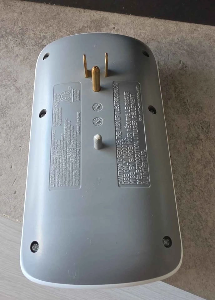 Charging Essentials Wall Tap Surge Protector - photo 2