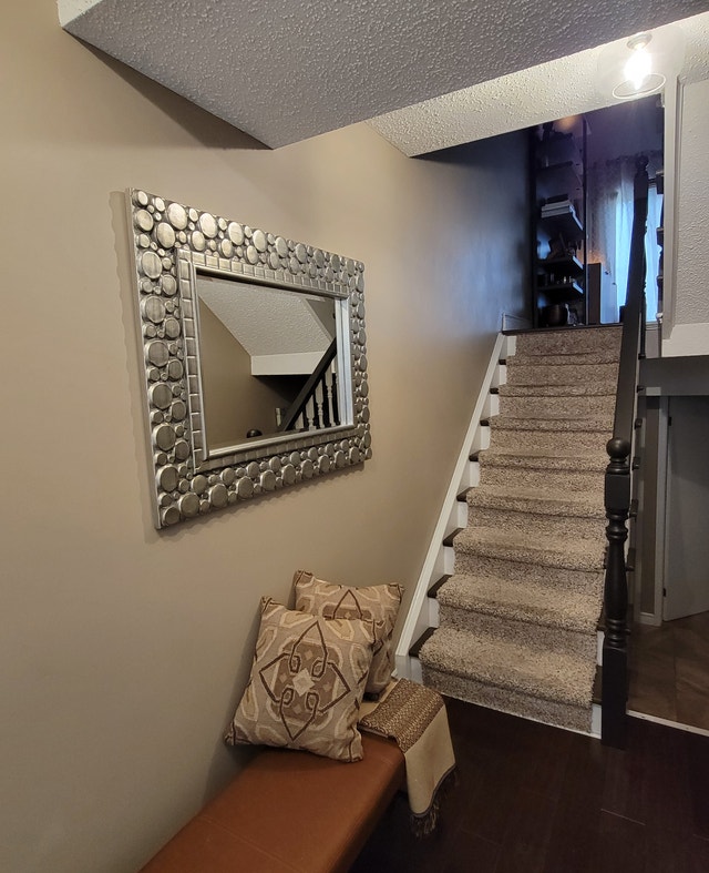 Decorative Silver Circle Wall Mirror - photo 2