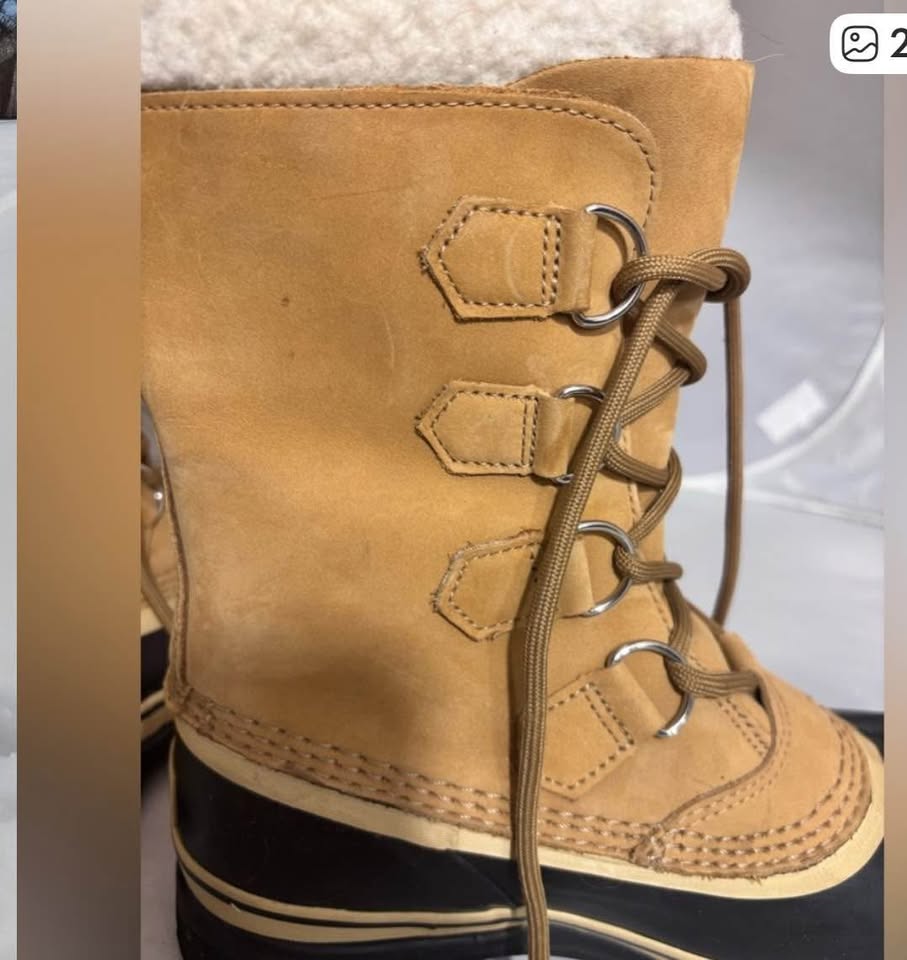 SOREL Caribou woman’s size 7 snow boots in a great condition - photo 2