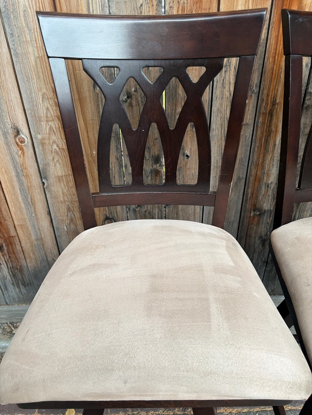 Swivel Bar Stools - photo 3