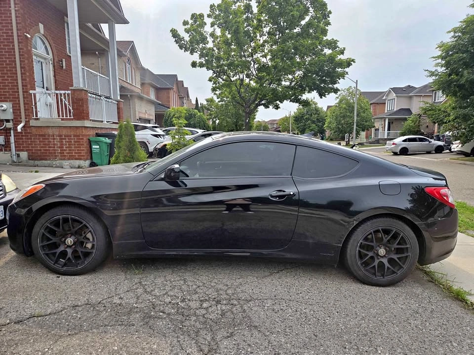 2011 Hyundai Genesis Coupe 2.0T