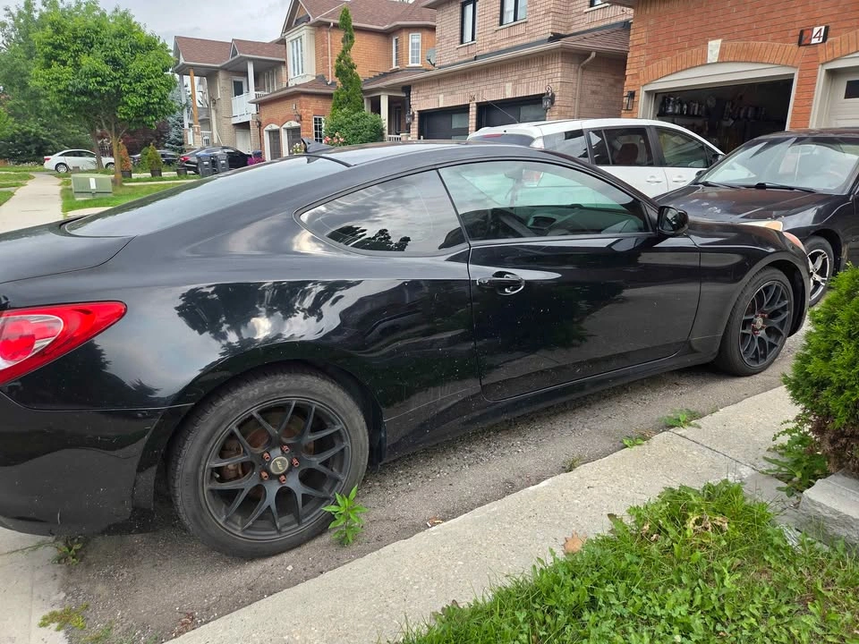 2011 Hyundai Genesis Coupe 2.0T - photo 3