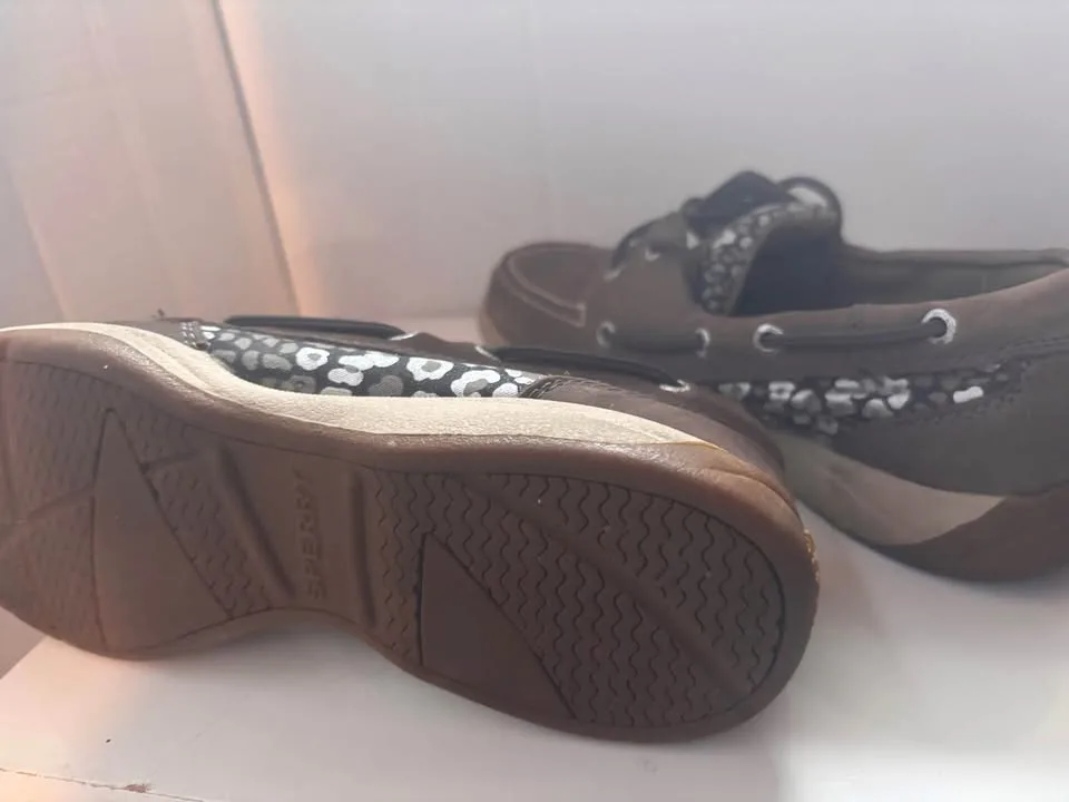 Sperry Woman 2015 shoes in excellent condition image indicator(5)
