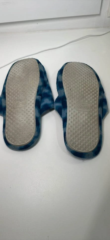 Blue Bone Print Slippers Size 42-43 - photo 2