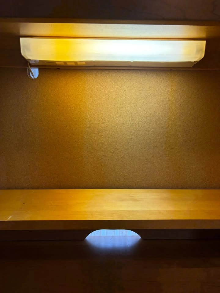 High quality custom-made desk for sale! - photo 2