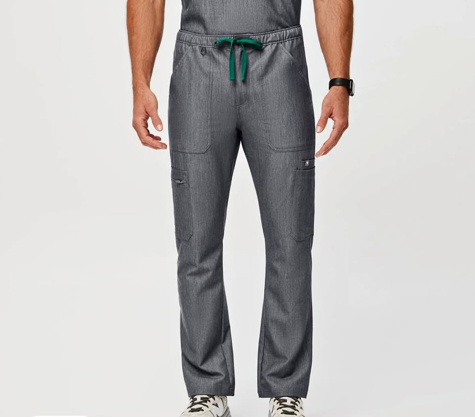 FIGS scrub Pants 9 pockets Medium men in good condition