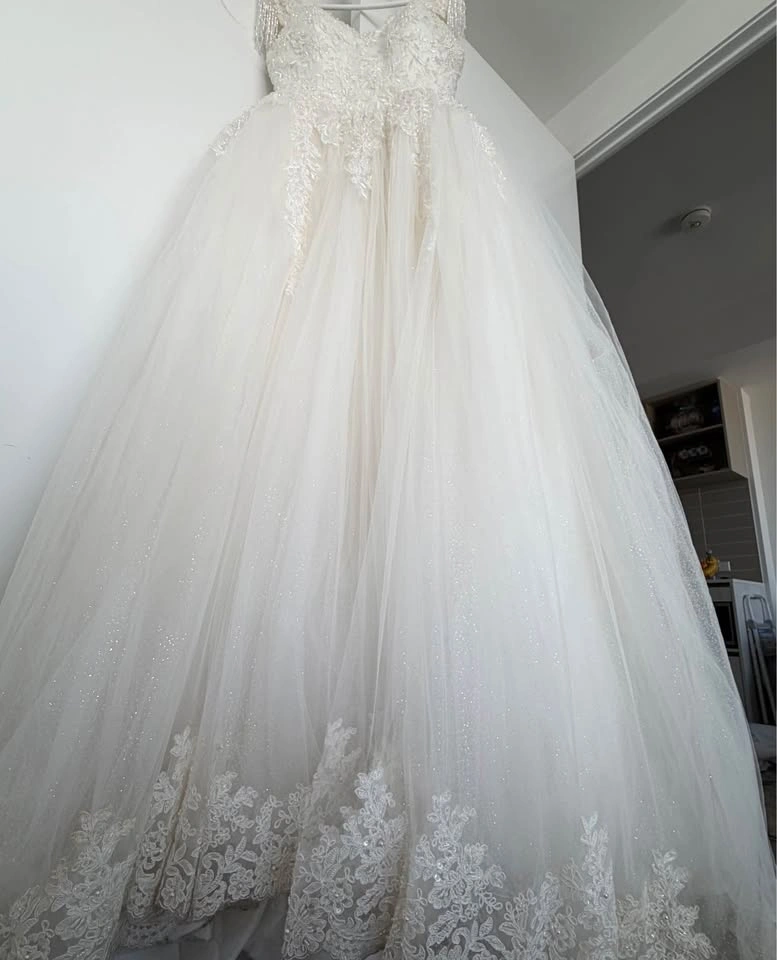 Chez Jordan Wedding Dress 🤍 - photo 5