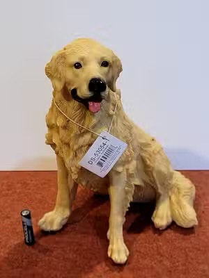 E&S Imports Golden Retriever Figurine