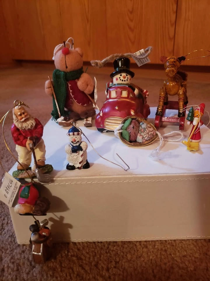 CHRISTMAS SEASONAL ITEMS - photo 5