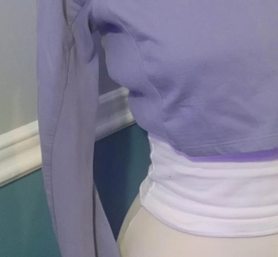 Gymshark cropped top Small purple sportswear image indicator(3)