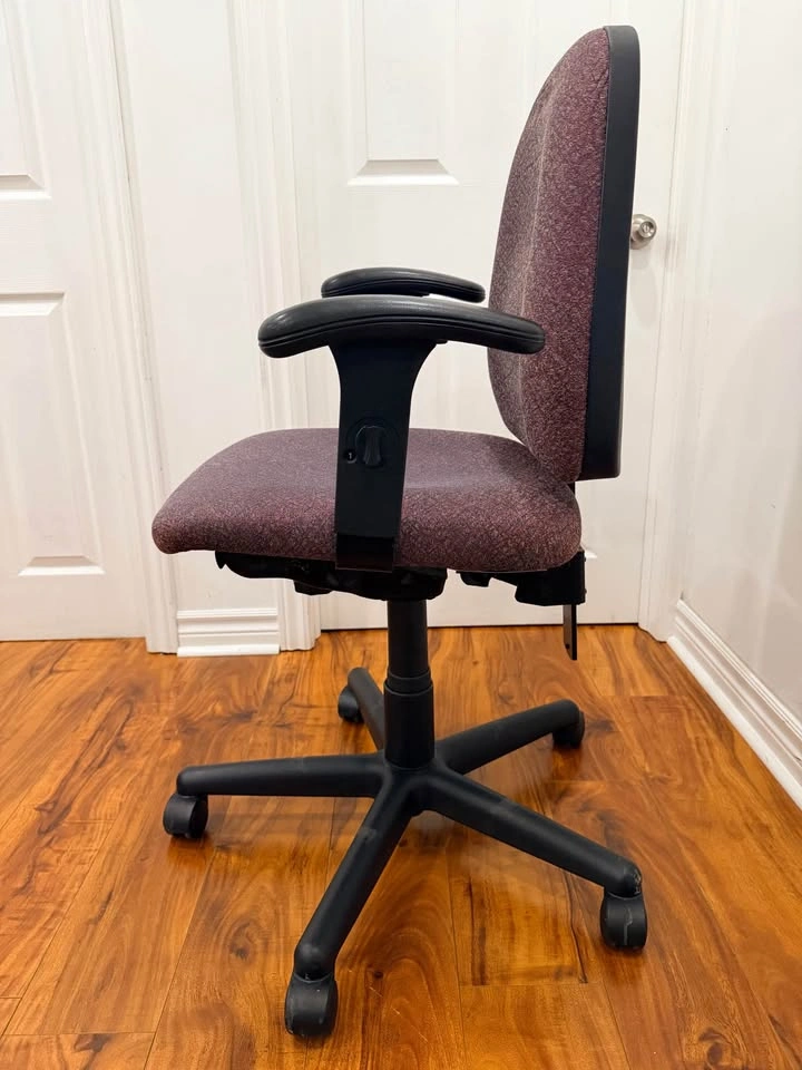 Ergonomic Fabric Office Chair - photo 3