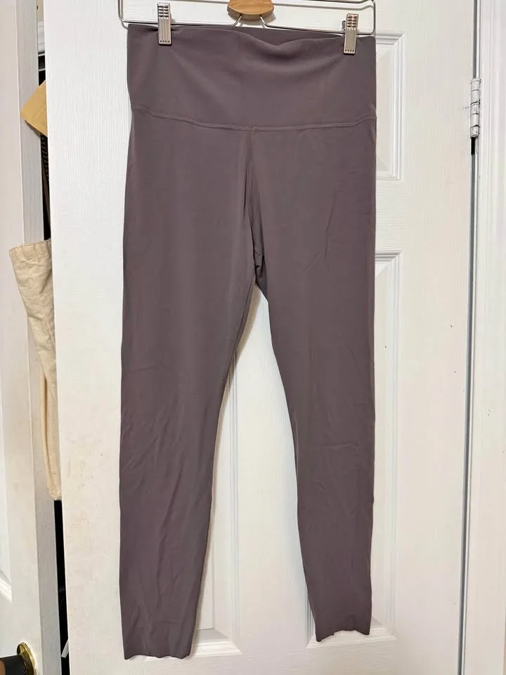 Nike Yoga Leggings thumbnail