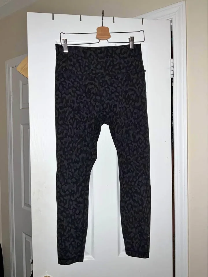 Lululemon Wunder Train thumbnail