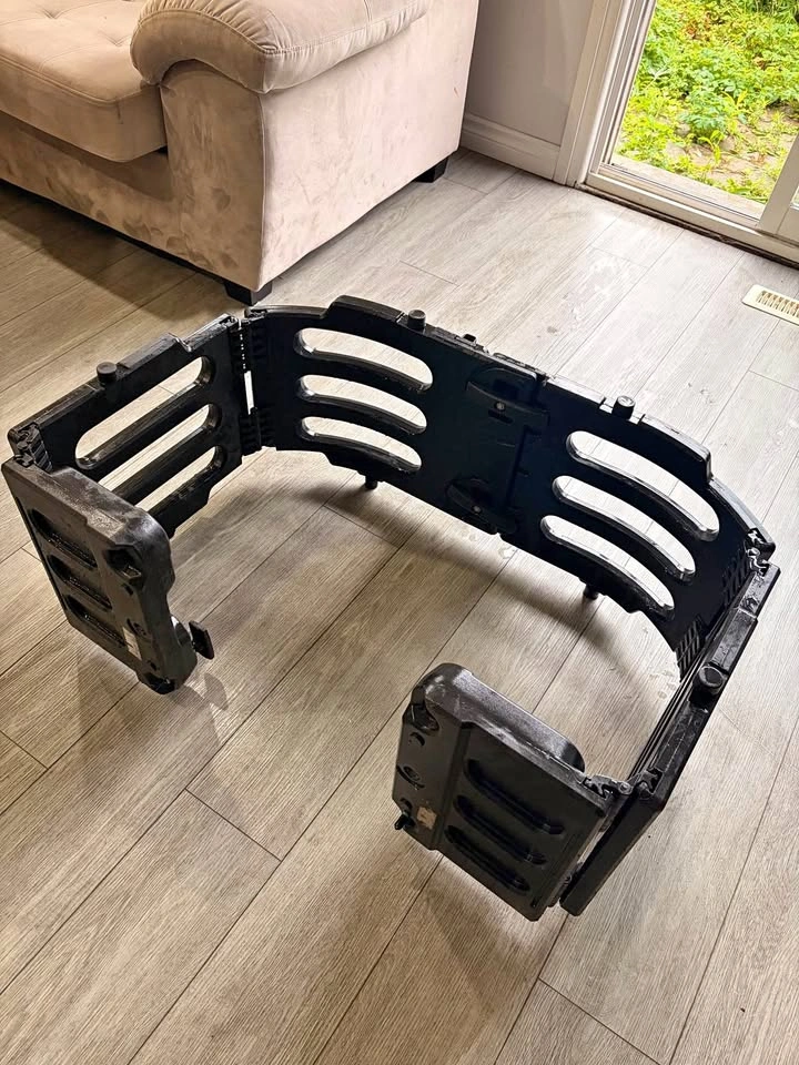 OEM Ford Folding Bed Extender / Truck Bed Cargo Extender