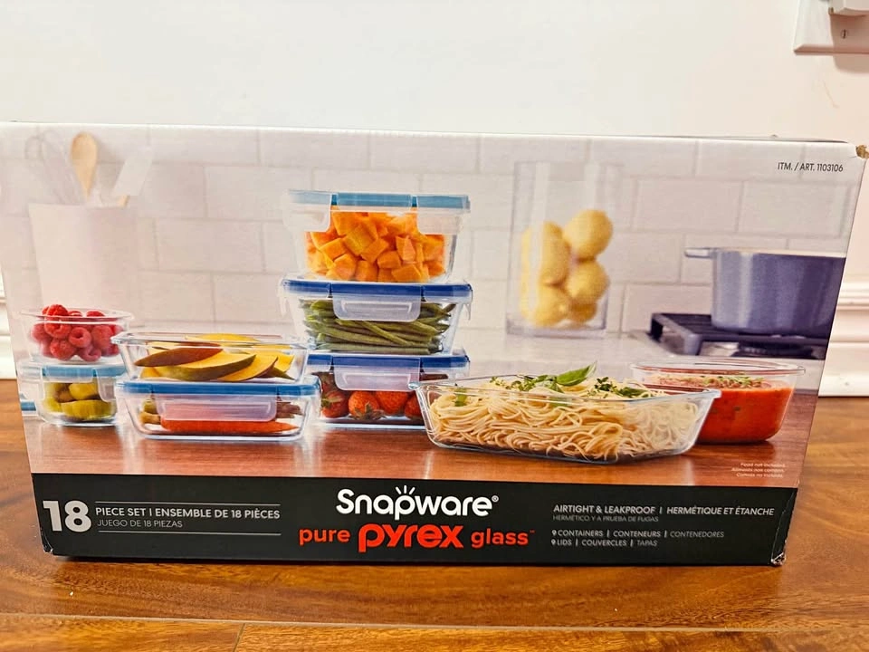 New (unopened) Snapware Pure Pyrex Glass 18-pc Food Storage Set
