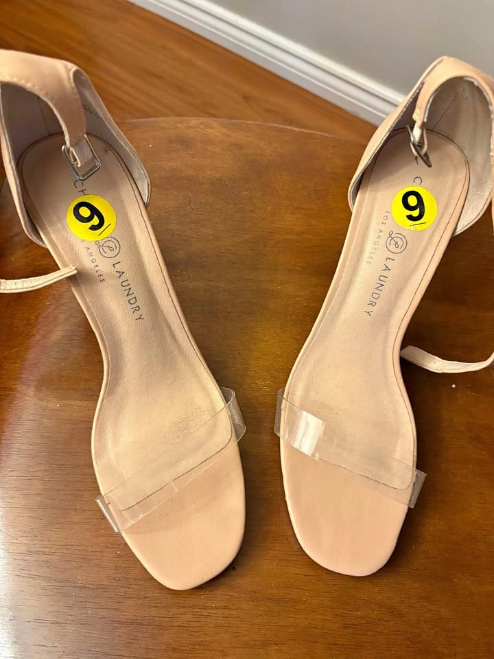 CL Laundry Block Heel Sandals