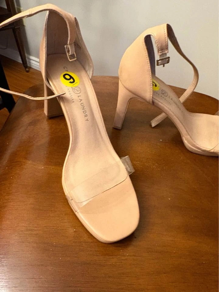 CL Laundry Block Heel Sandals - photo 3