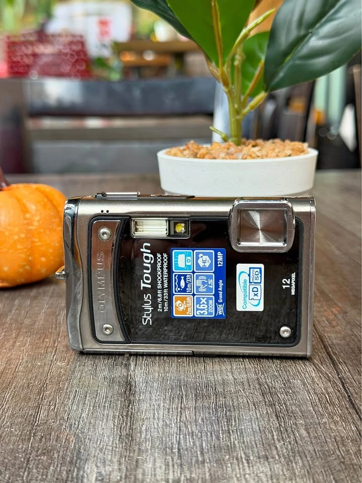 Olympus Stylus Tough-8000 12MP Digital Camera – Tested Working