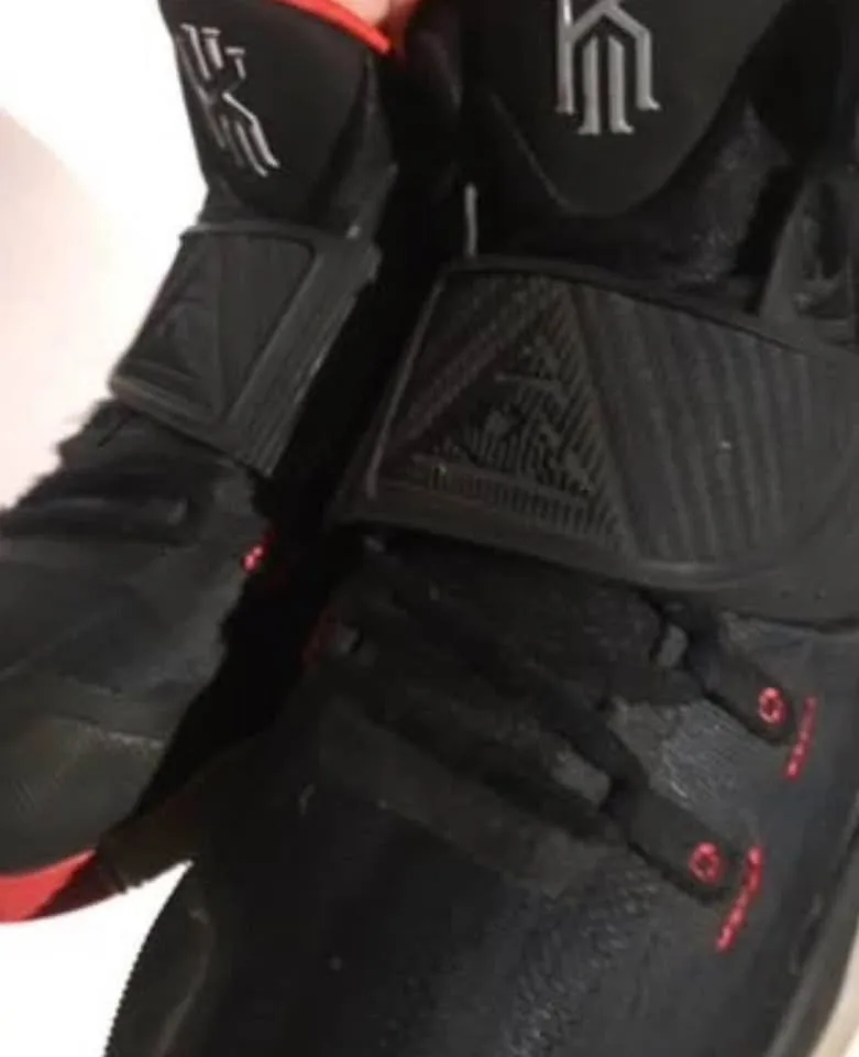 Kid's Nike Kyrie 6 GS size 6.5Y image indicator(3)