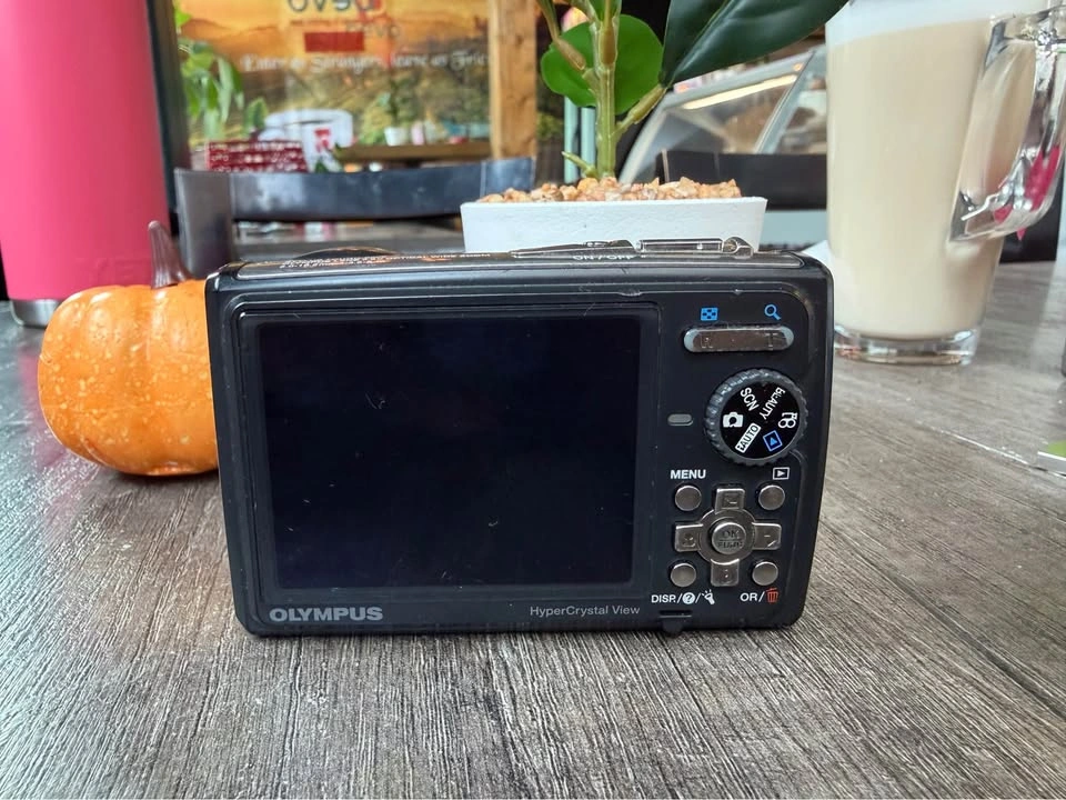 Olympus Stylus Tough-6000 Yellow 10MP Digital Camera - photo 3