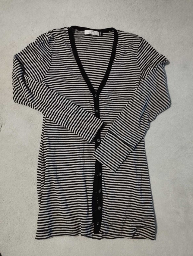 like new women Glassons Merino cardigan size 12