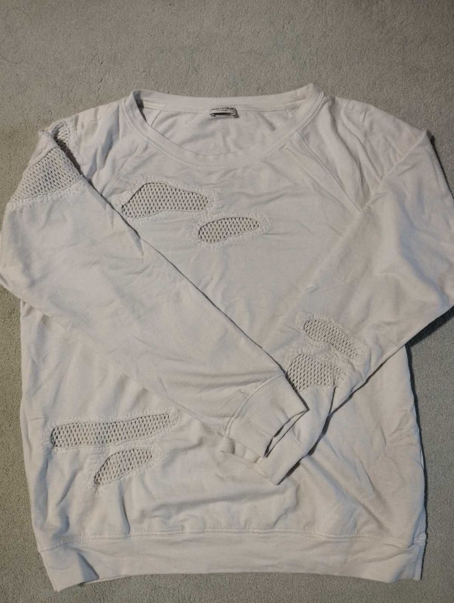 Margitte white sweatshirt