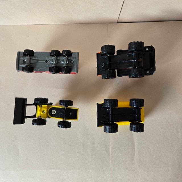 4 Mini Tonka Trucks - photo 4