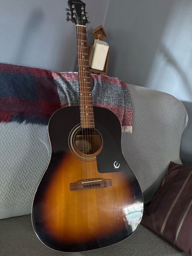 Epiphone AJ-100/VS Vintage Sunburst Guitar