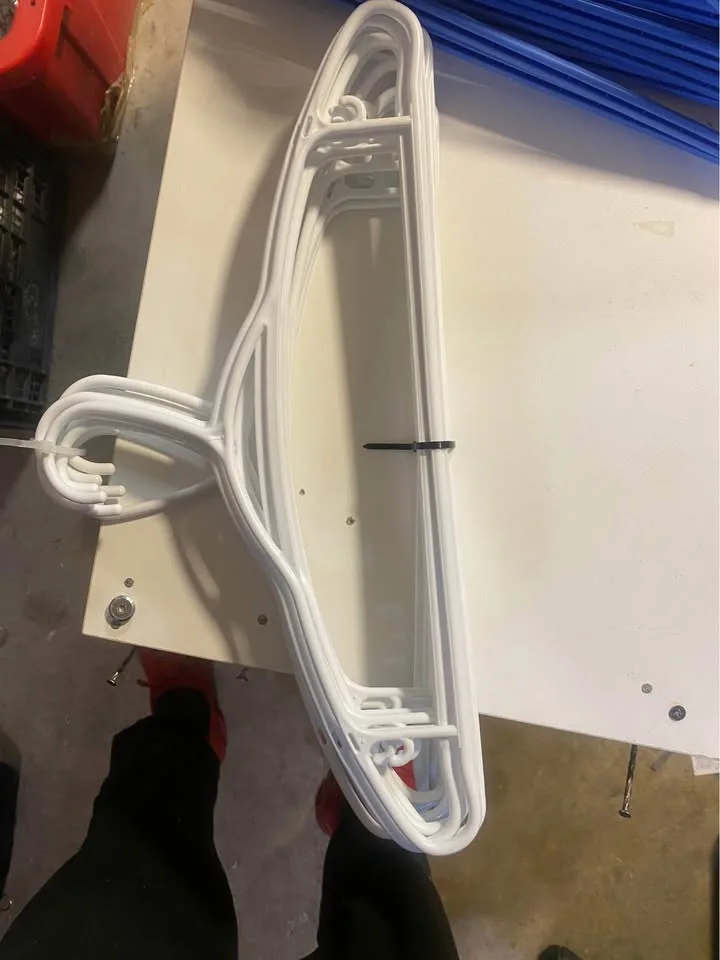 50 Mix Pack Plastic Clothes Hanger image indicator(3)