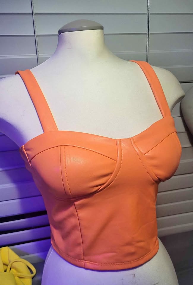 Women's top soft and stretchy size M
