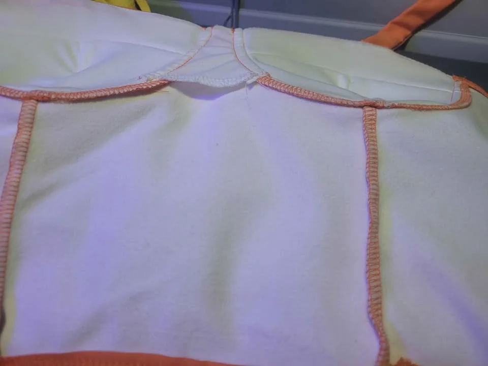 Women's top soft and stretchy size M image indicator(3)