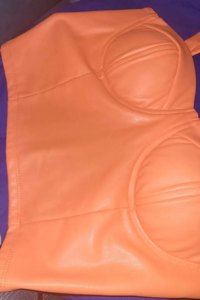 Women's top soft and stretchy size M image indicator(4)