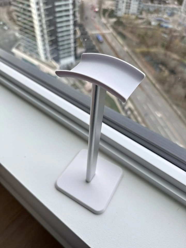 Headphone Stand (New)
