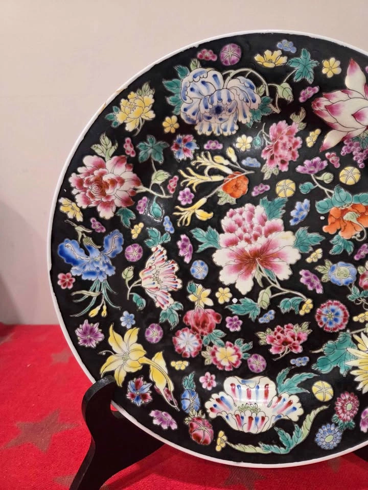 Vintage Jingdezhen Famille Noir Porcelain Plate, 10 1/4" - photo 4