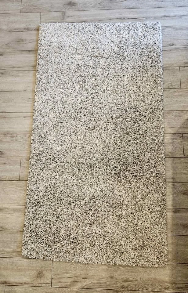 Ikea area rug beige color low pile