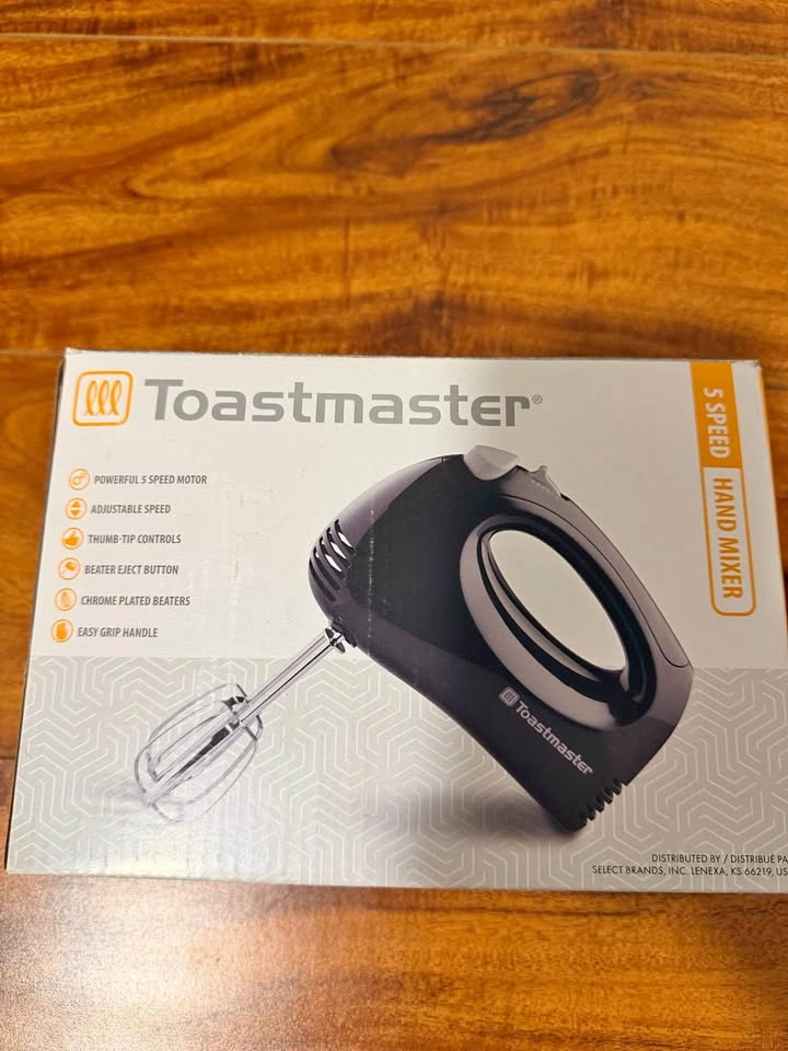 New Toastmaster 5-Speed Hand Mixer (Not Used)