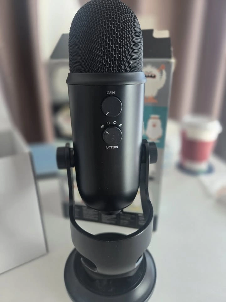 Blue Yeti USB Microphone (Blackout Edition) – Complete in Box - photo 3