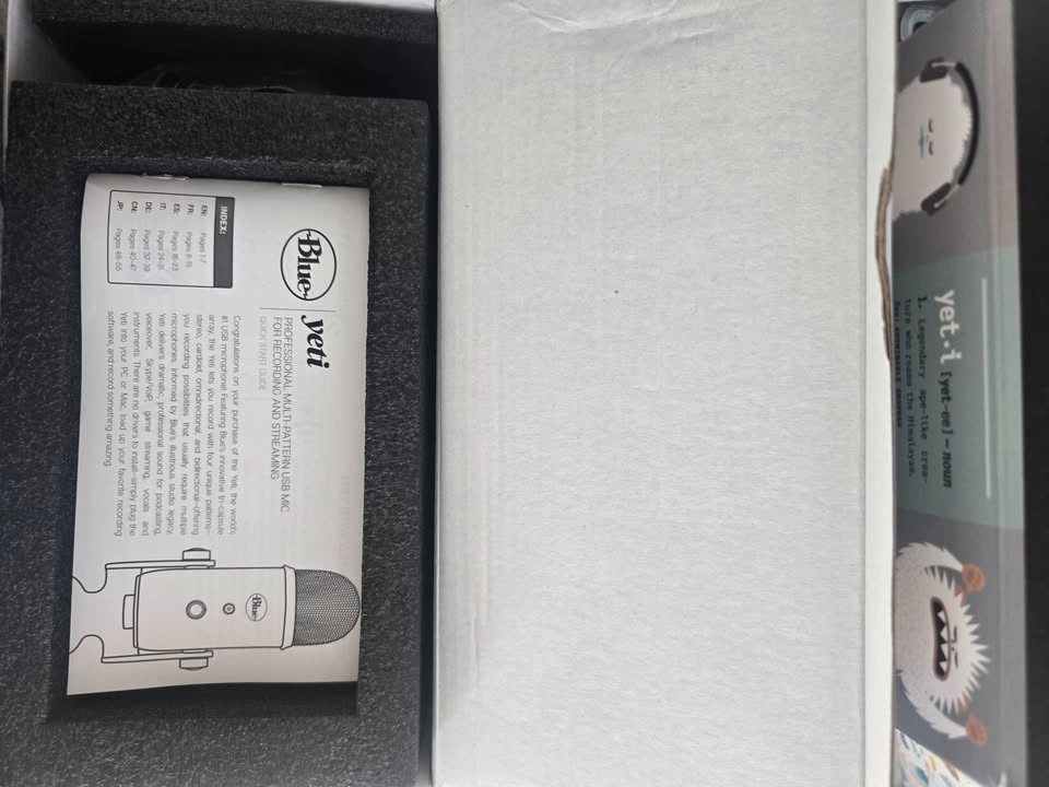 Blue Yeti USB Microphone (Blackout Edition) – Complete in Box - photo 5