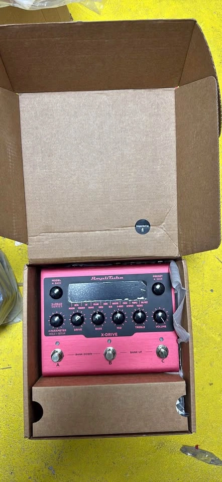IK Multimedia AmpliTube X-DRIVE Distortion pedal