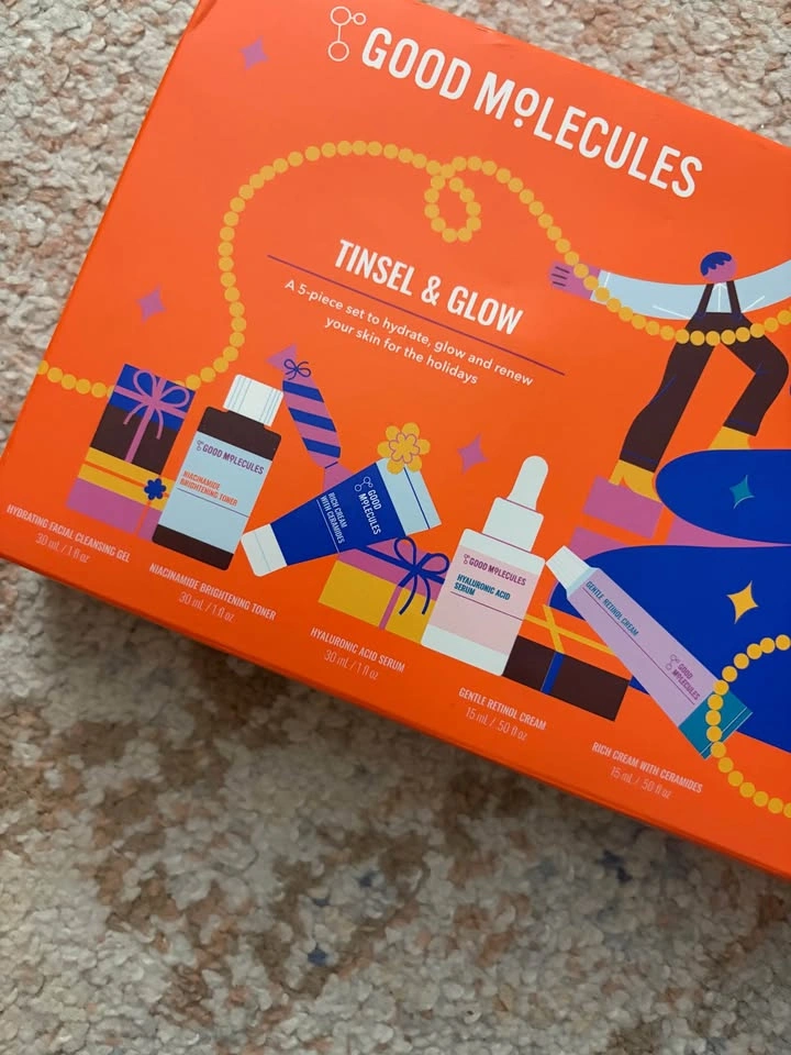New Good Molecules Tinsel & Glow 5-Piece Skin Care Set - photo 2