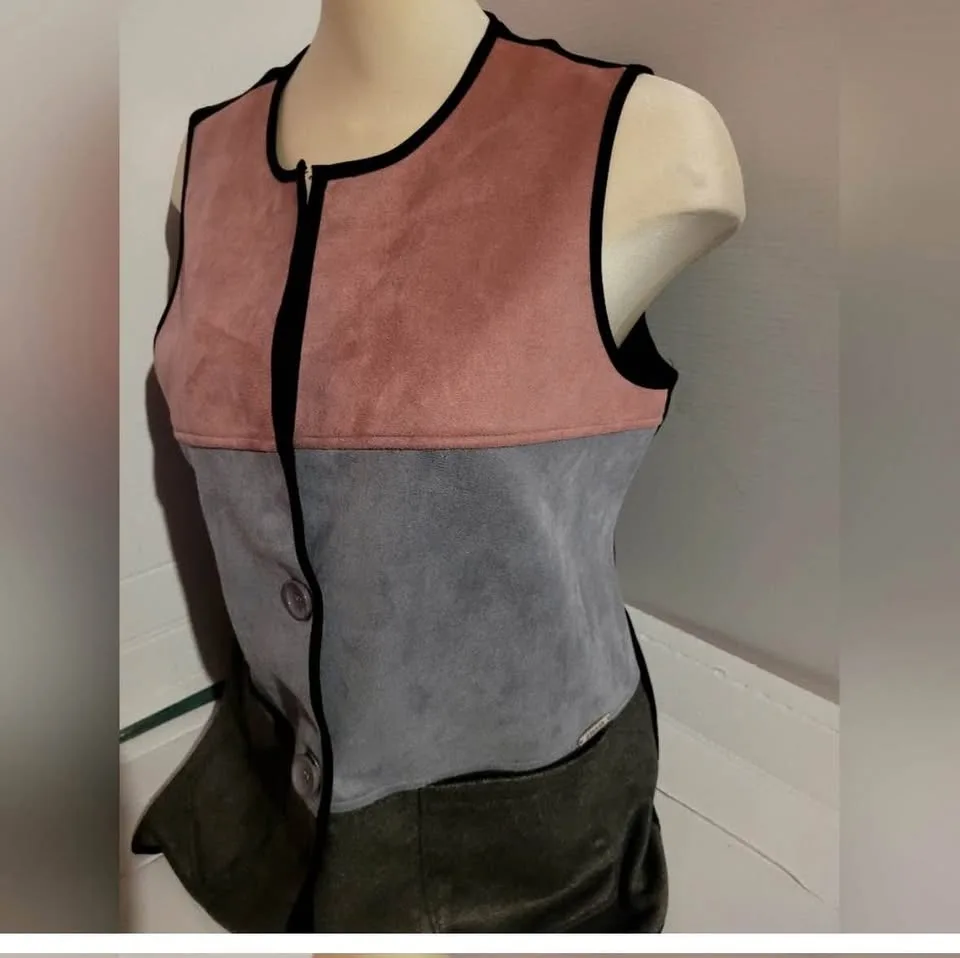 Grenier soft and comfortable vest size 13 (L) image indicator(3)