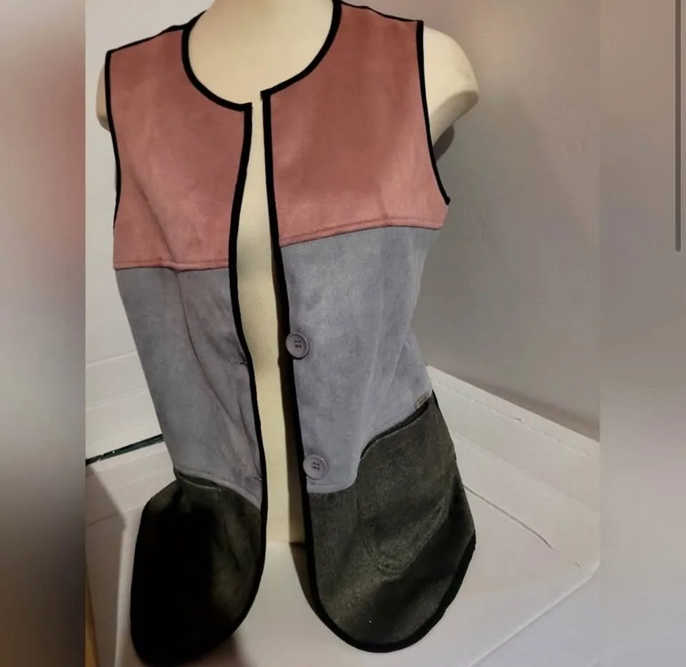 Grenier soft and comfortable vest size 13 (L) image indicator(4)