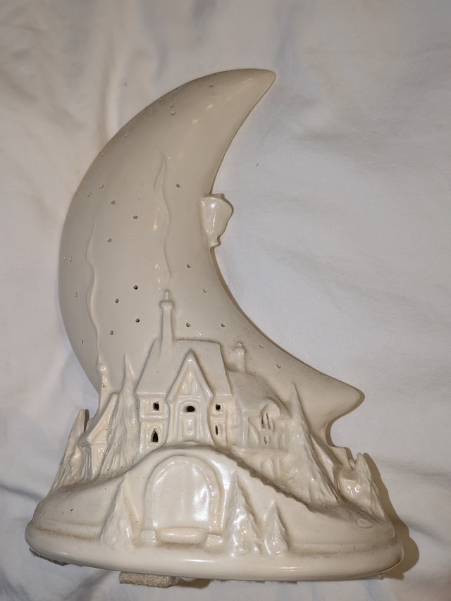 Ceramic Moon and House Night Light - photo 2