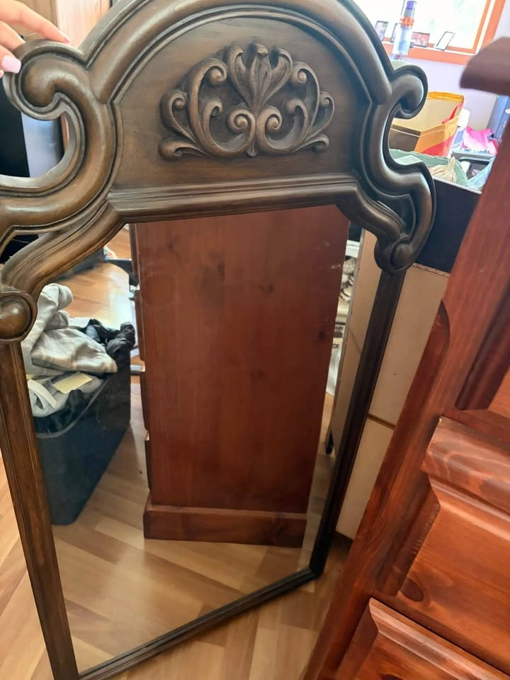 Vintage Ornate Wall Mirror – Solid Wood Frame - photo 2